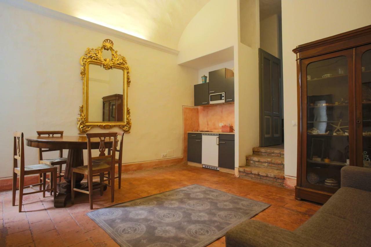 Two Rooms Apartment In Palazzo Malaspina Пьяченца Экстерьер фото